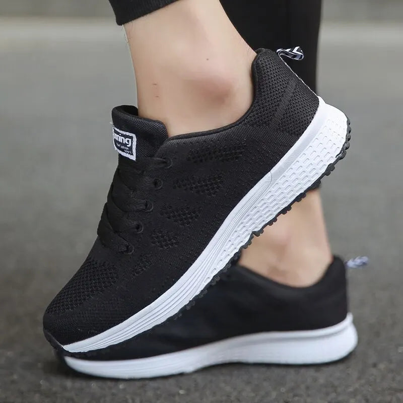 Women’s Lightweight Mesh Sneakers