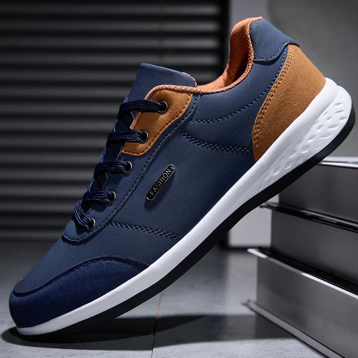 YRZL Men’s Leather Sneakers